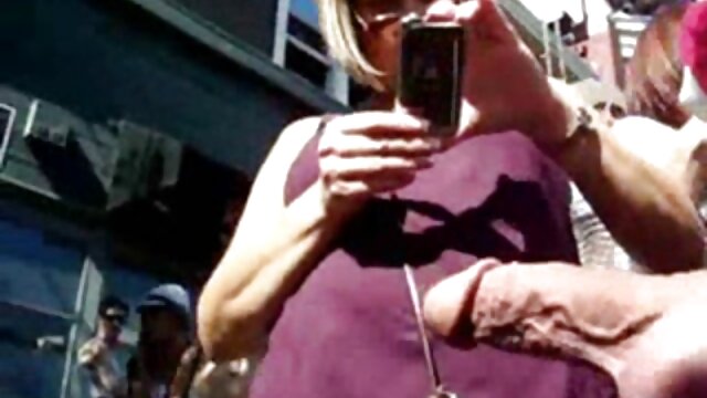 狡猾な犬は顔にエロマッサージをして眠り、性交する 女性 用 エロ 無料
