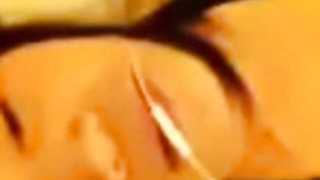 兄は妹を癌で曲げ、口の中で彼女を撃った。 女性 えろ 動画