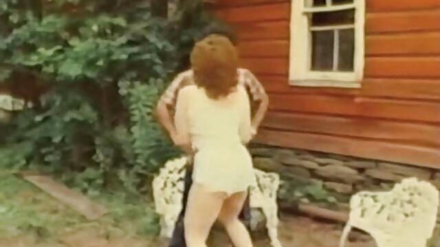 スレンダーな花嫁は彼女の恋人に愛を作るでしょう。 女性 専用 エロ 動画