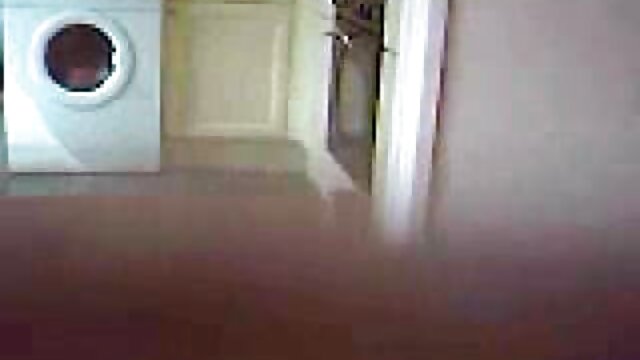 古いお母さんのお尻にコックを取った若い犬 エロ 動画 女の子 の ため の