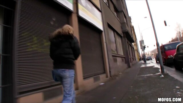お尻に撃たれたときに我慢する従順な女の子たちは幸せです 女 向け エロ 動画 無料