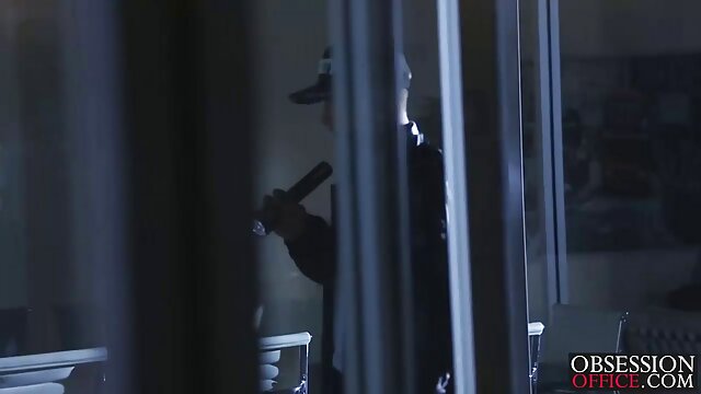 二つのロシアの女の子は男にblowjobを与えるビーチにビーチを作る 女性 の ため の エロ 動画 サイト