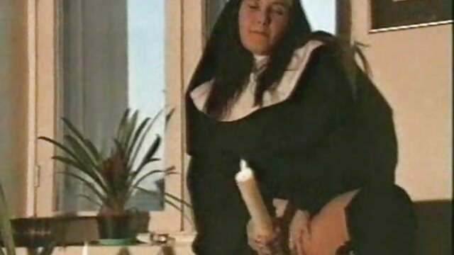 彼女の父と弟はその女の子が熱い性交します。 無料 エロ 女性 動画