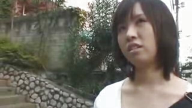 ダーリングポニーテールはオーガズムと巨大なィルド。 可愛い 女性 の セックス 動画
