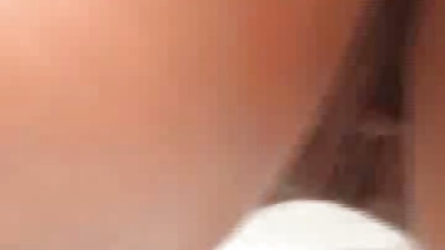 男は美しい女の子にチンコを投げた。 女 の 無料 エロ 動画