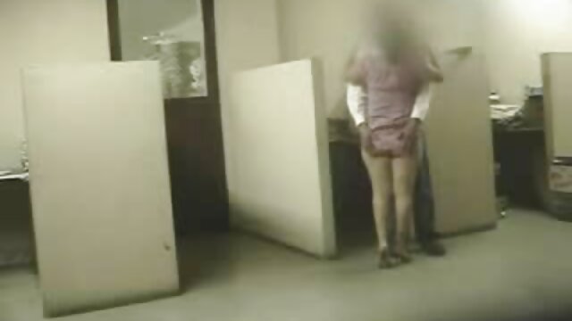 ラテックスの女の子とセックスをしている女性を持つ男。 女性 の ため の セックス 無料 動画